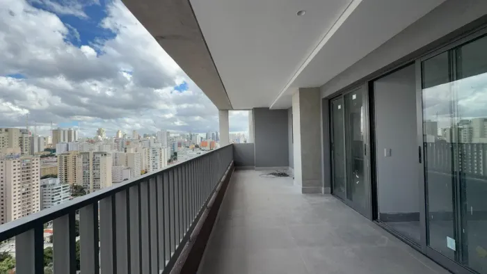 APARTAMENTO COBERTURA DUPLEX À VENDA NA POMPEIA, 3 SUÍTES. 1 VAGA BOX DE GARAGEM.