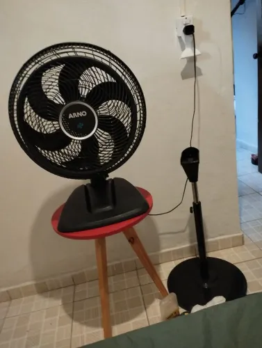 Vendo um ventilador arno 40cm