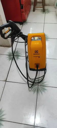 Jato de água