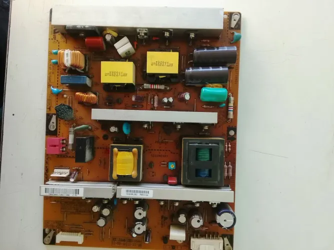 Placa da fonte tv LG 42PT350B. MODELO EAX63329801/10