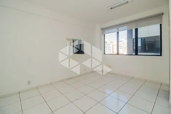Sala Comercial à Venda - Excelente Localização Próxima à Av. Assis Brasil