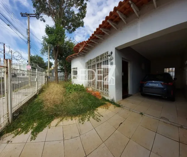 Casa à venda ou locação em Campinas-SP, bairro Botafogo: 3 quartos, 2 salas, 2 banheiros,