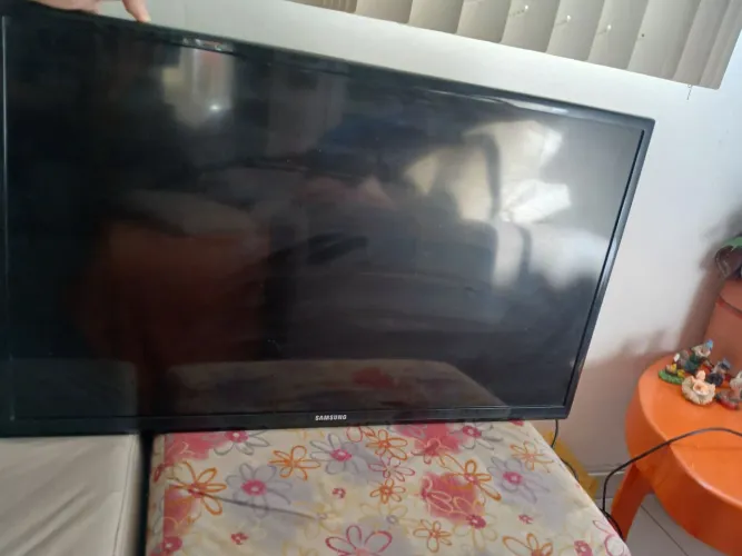 *TV Samsung 32" LED - Ótimo Estado**