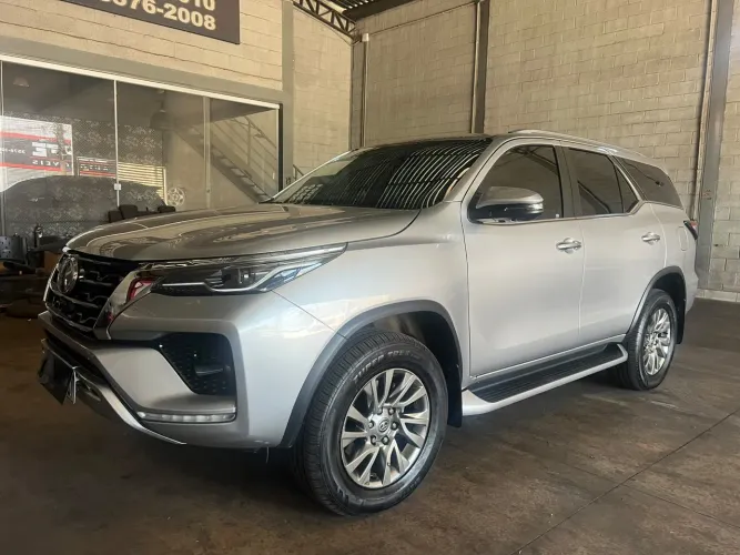 Toyota Hilux SW4 SRX 4X4 2.8 TDI 16V Dies. Aut. 2022