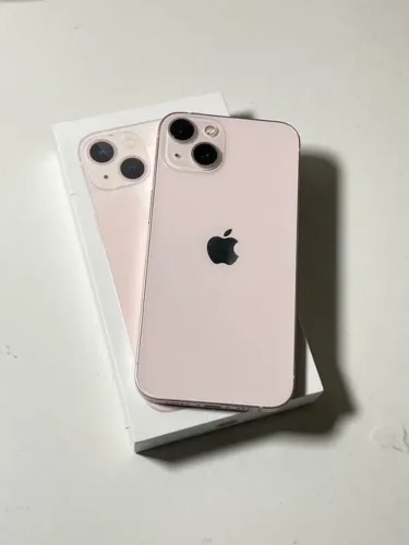 ? iPhone 13 Rosa 128GB | Bateria 100% | R$ 1.989 | Garantia