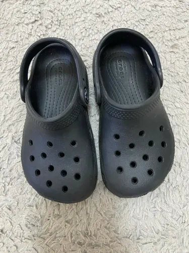 Crocs infantil excelente e perfeito estado (TAM 26