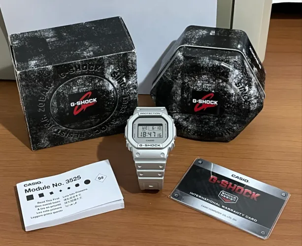 G-Shock dw5600FF-8DR prata limitado
