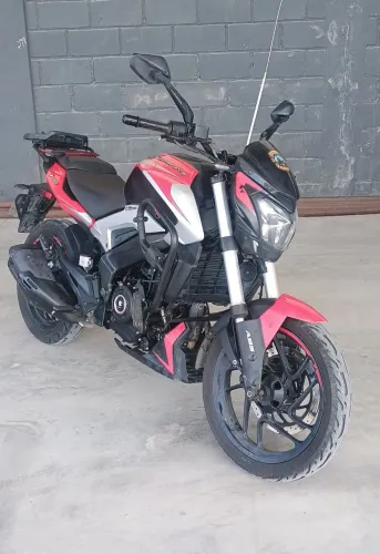 Dominar 250 bem conservada