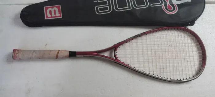 raquete de squash wilson triad 5