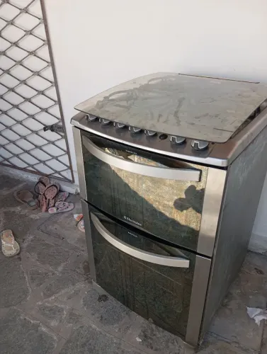 Fogão 4 bocas, forno duplo com timer,mesa inox tampa de vidro temperado 