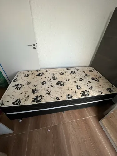 Cama solteiro