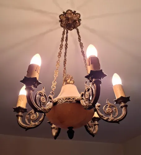 Lustre provençal da década de 40 em cobre e alabastro