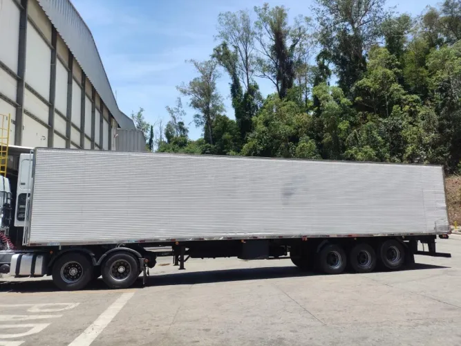 CARRETA NIJU FRIGORÍFICA - 28 PALLETS
