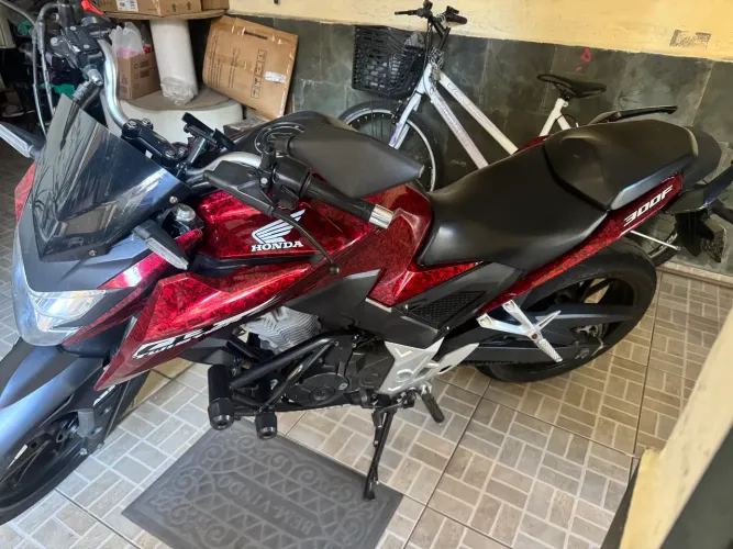 Cb300f