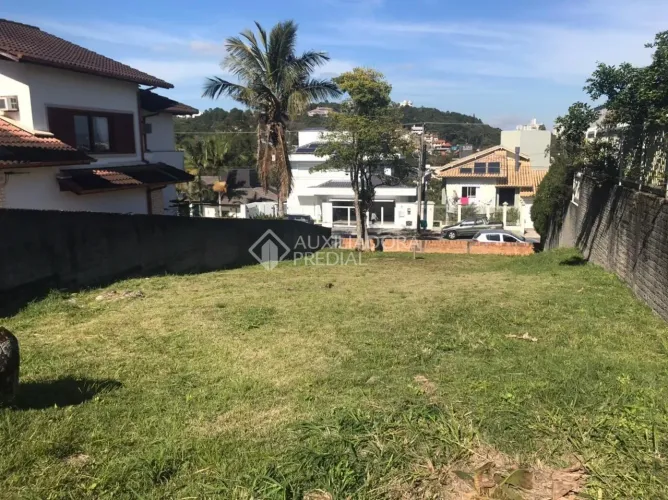 Terreno no bairro João Paulo