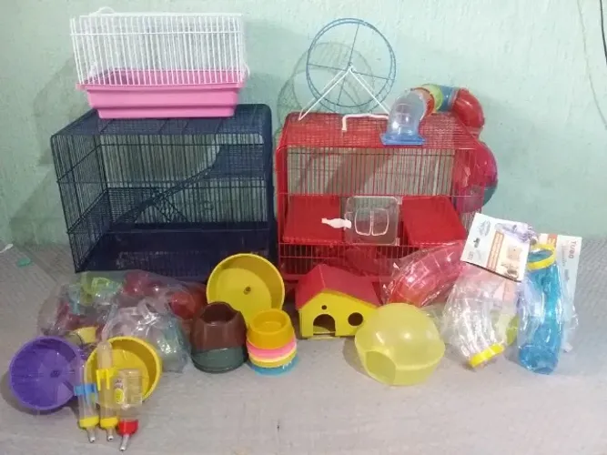 Vende-se acessórios para hamster