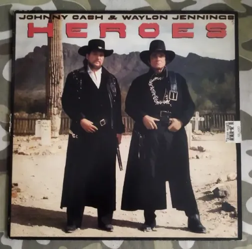 Vinil LP Johnny Cash e Waylon Jennings - Heroes (1986) Country / Outlaw Country