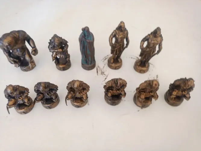Estatua figura xadrez senhor dos anéis Gandalf orc