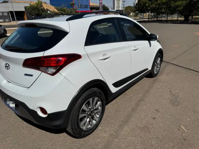 Hyundai HB20X Style 1.6 Flex 16V Aut. 2016