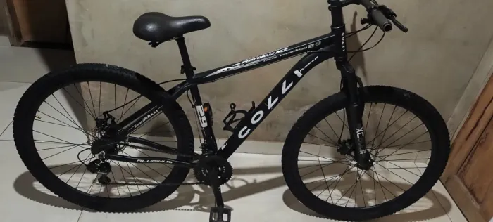 Bicicleta aro 29 ,colli ,só pegar e andar