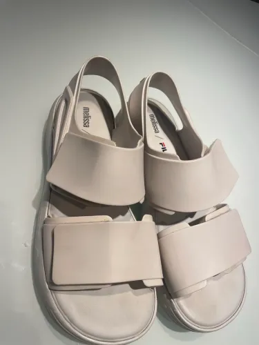 Sandália Melissa FILA branca velcro TAM 38