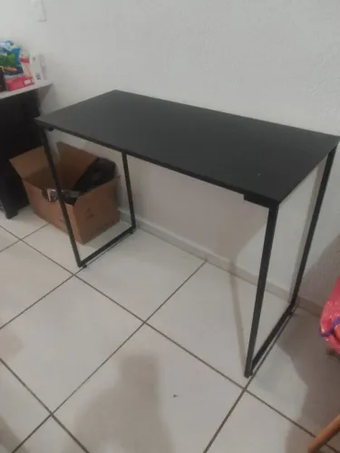 Mesa estrutura metálica e MDF