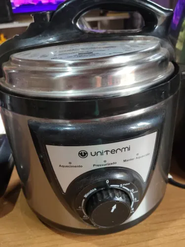Panela de pressão elétrica