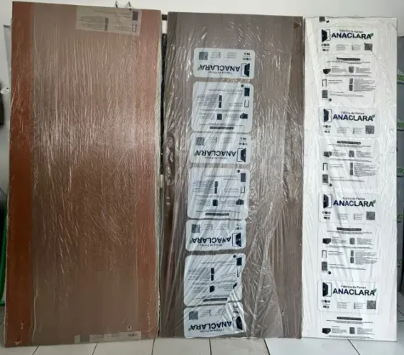 Portas Semi Ocas Lisas Leia a descrição