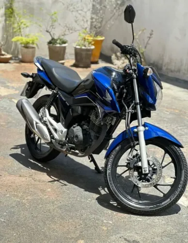 Titan 160