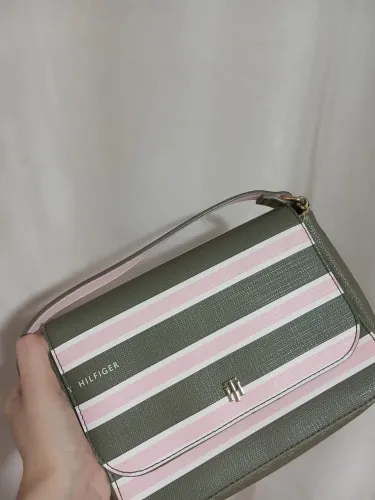 Bolsa Tommy Hilfiger - Listrada (100% Original)