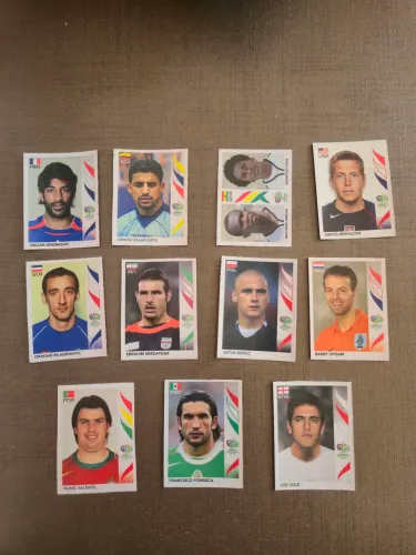 Figurinhas Copa do Mundo 2006 (Recortadas do Álbum)