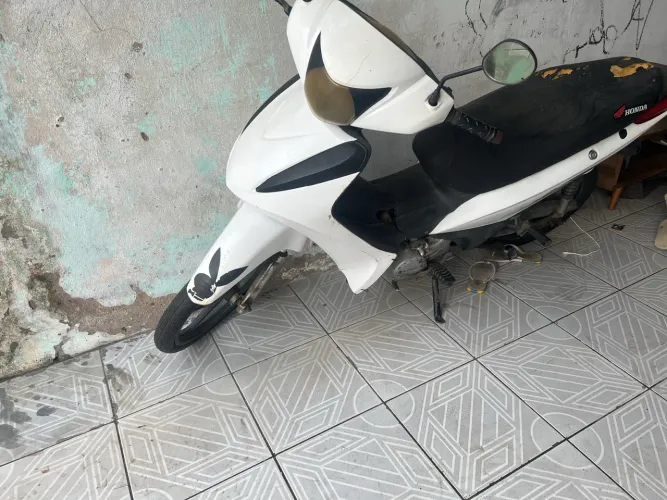 Moto em condições normais para uso