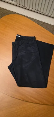 Calça sarja azul marinho Calvin Klein