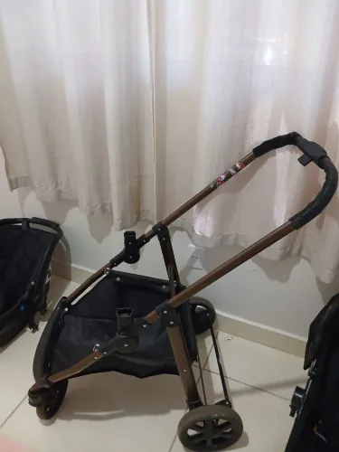 Carrinho Moisés+bebê confort