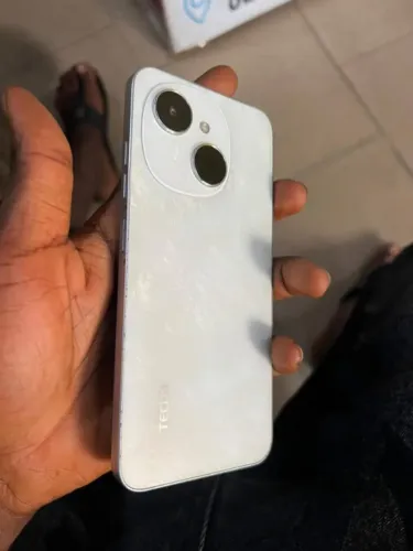 Vendo tecno spark go 1