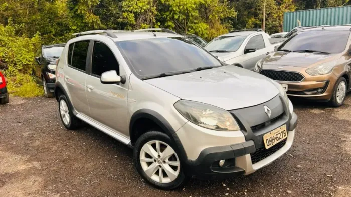Renault Sandero Stepway Hi-power 1.6 8V 5P 2014