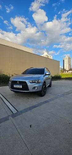 Mitsubishi Outlander 2.0 16V 160cv Aut. 2013