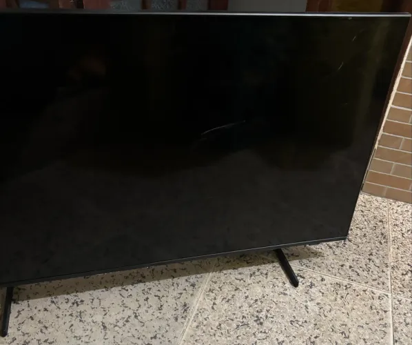 Tv 43? Samsung smart - tela quebrada 
