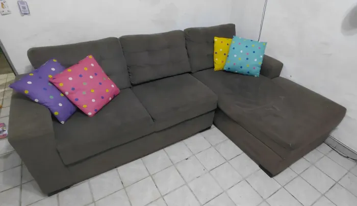 Sofá Cinza com chaise