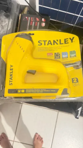 Grampeador e Pinador Elétrico Stanley TRE550,