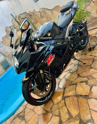 Vendo ou troco por moto de menor cilindrada