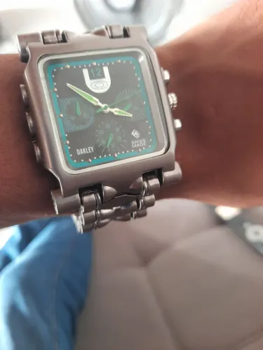 Relógio oakley muito top