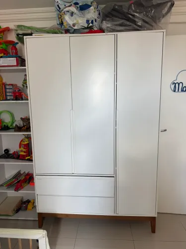 Guarda roupa infantil
