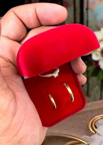 Conjunto Anel + Alianças de Prata Banhada a Ouro