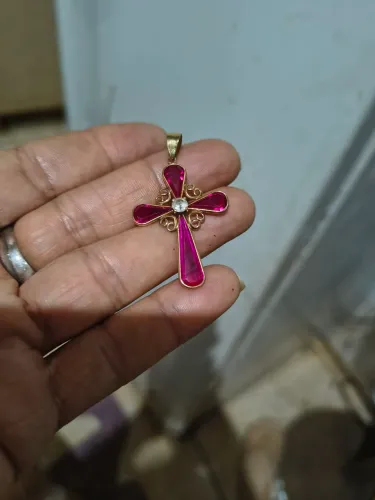 Vendo linda peça de ouro 18k