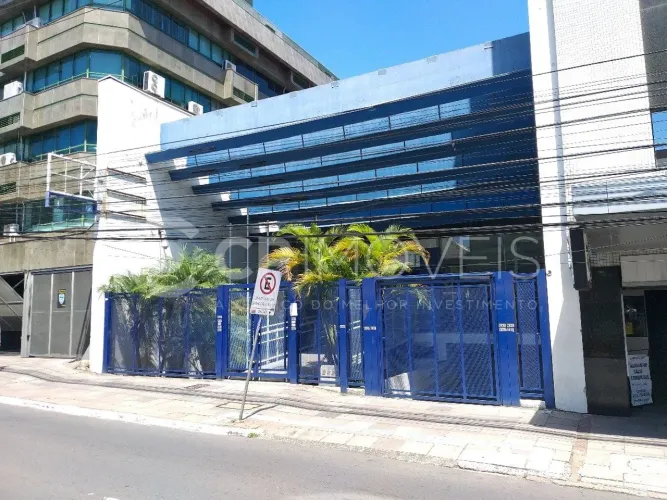 Prédio em Porto Alegre, no bairro Petrópolis, para locação.
