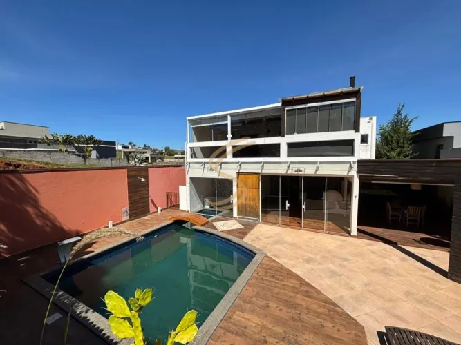 Casa para locação condomínio Flamboyant