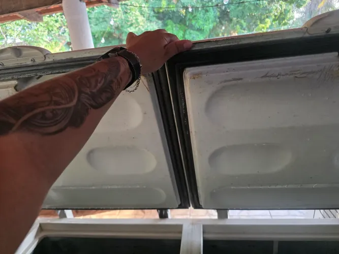 Freezer horizontal