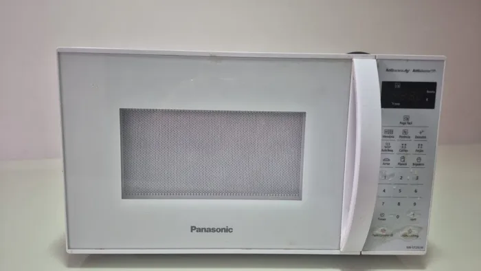 Microondas Panasonic NN-ST25LW