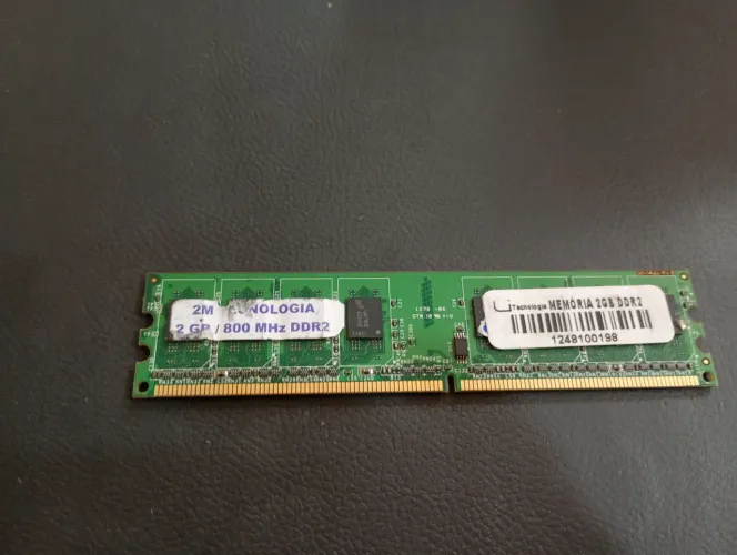 2GB de ram 